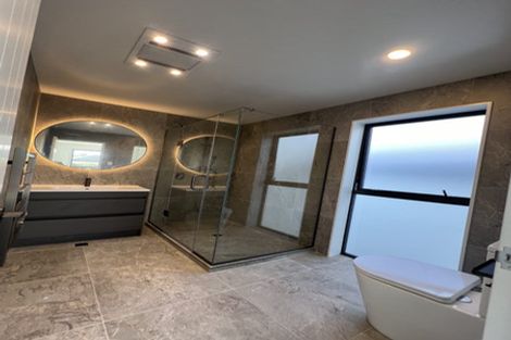 Photo of property in 35 Meadway, Sunnyhills, Auckland, 2010
