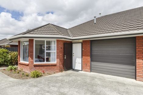 Photo of property in 5b Carroll Street, Palmerston North, 4410