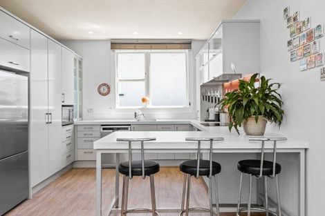 Photo of property in 142 Nelson Crescent, Napier South, Napier, 4110