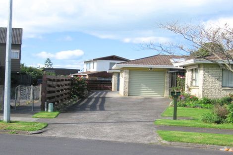 Photo of property in 2/39 Vivian Wilson Drive, Eastern Beach, Auckland, 2012