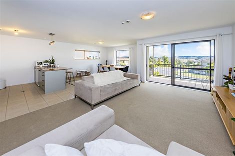 Photo of property in 28/124 Stancombe Road, Flat Bush, Auckland, 2016