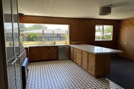 Photo of property in 25 Pyle Road West, One Tree Point, 0118