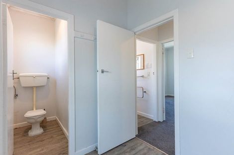 Photo of property in 74 Oakdale Road, Mount Roskill, Auckland, 1041