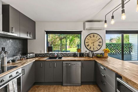 Photo of property in 123a Ravensdale Rise, Westmorland, Christchurch, 8025