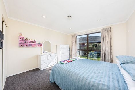 Photo of property in 156 Sawyers Arms Road, Northcote, Christchurch, 8052