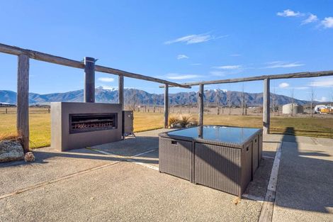 Photo of property in 10 Hardacre Place, Omarama, 9412