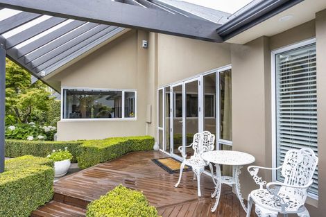 Photo of property in 1/253 Memorial Avenue, Burnside, Christchurch, 8053