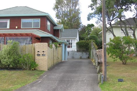Photo of property in 2/8 Brian Avenue, Forrest Hill, Auckland, 0620