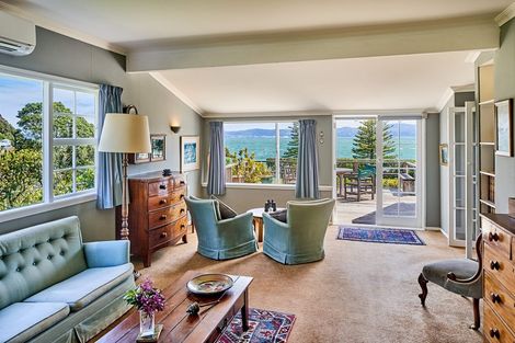 Photo of property in 5 Tui Road, Days Bay, Lower Hutt, 5013