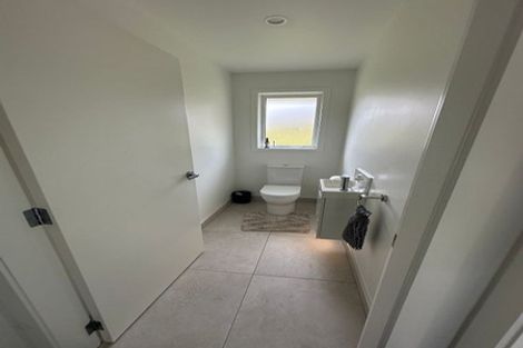 Photo of property in 12 Lochinvar Lane, Acacia Bay, Taupo, 3385
