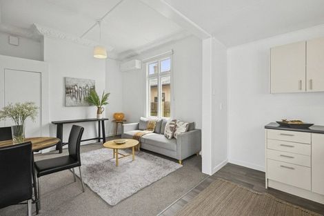 Photo of property in 57 Royal Crescent, Saint Kilda, Dunedin, 9012