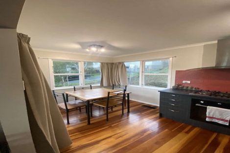 Photo of property in 113 Parkvale Road, Karori, Wellington, 6012