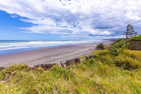 Photo of property in 21 Ocean View Road, Port Waikato, 2695