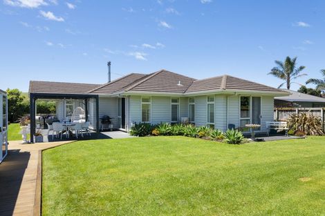 Photo of property in 1 Hamilton Drive, Wainui, Gisborne, 4010