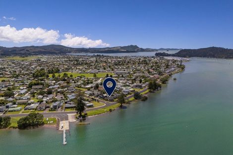 Photo of property in 53 Robinson Road, Whitianga, 3510