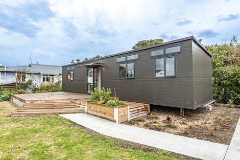 Photo of property in 43 Seafront Road, Castlecliff, Whanganui, 4501