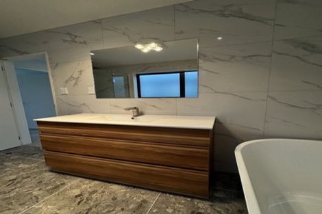 Photo of property in 17 Makenu Crescent, Wainui, 0992