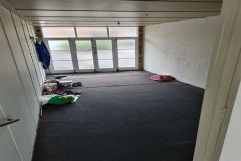 Photo of property in 2/5 Wyllie Road, Papatoetoe, Auckland, 2025