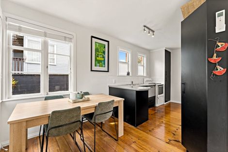Photo of property in 15 Range View Road, Mount Albert, Auckland, 1025