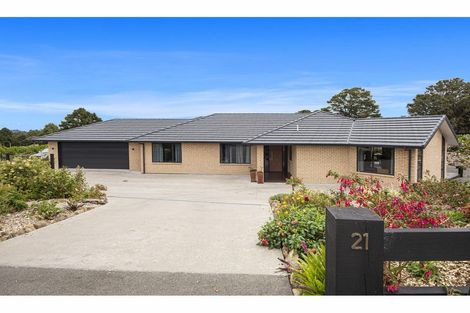 Photo of property in 21 Capstone Place, Te Kamo, Kamo, 0185