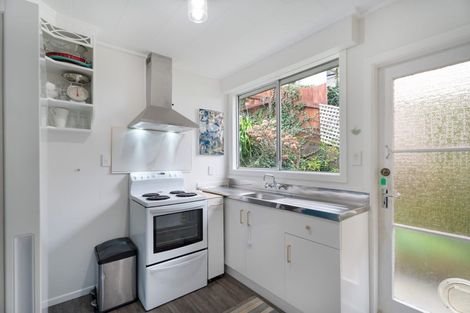 Photo of property in 1/377 Main Road, Tawa, Wellington, 5028