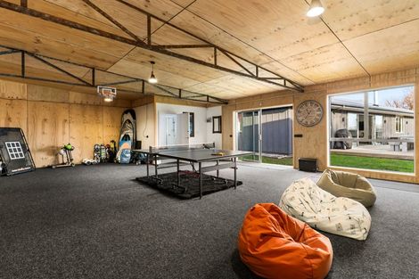 Photo of property in 4 Waikuku Beach Road, Waikuku Beach, 7473