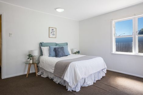 Photo of property in 140 Mana Esplanade, Paremata, Porirua, 5026