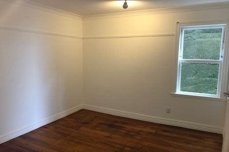 Photo of property in 9 Connaught Terrace, Brooklyn, Wellington, 6021