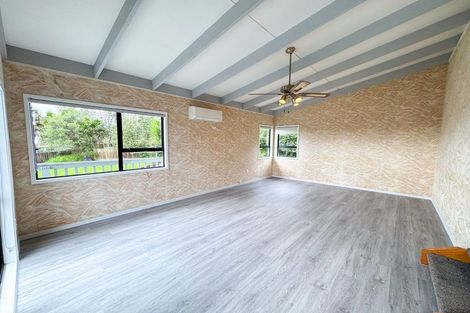 Photo of property in 12 Clearview Heights, Ranui, Auckland, 0612