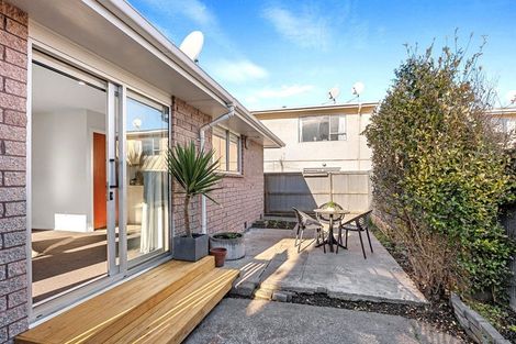 Photo of property in 2/35 Torrens Road, Hillmorton, Christchurch, 8024