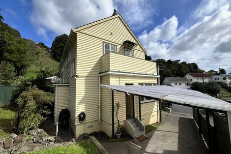 Photo of property in 18 Connolly Avenue, Mount Roskill, Auckland, 1041