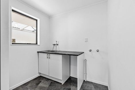 Photo of property in 3 Apollo Parade, Milson, Palmerston North, 4414