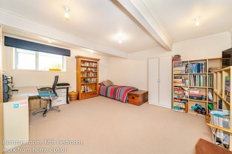 Photo of property in 40 Sunbrae Drive, Silverstream, Upper Hutt, 5019