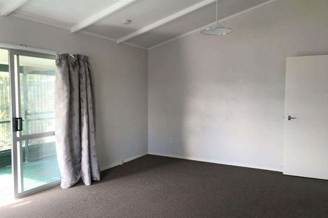 Photo of property in 72 Vodanovich Road, Te Atatu South, Auckland, 0610