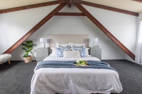 Photo of property in 9 Garland Drive, St Andrews, Hamilton, 3200