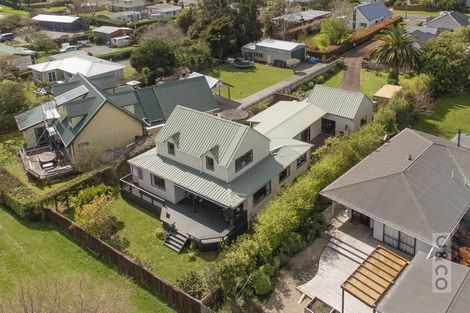 Photo of property in 18 Tapu Road, Huapai, Kumeu, 0810