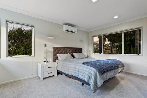 Photo of property in 34 Vermeer Place, West Harbour, Auckland, 0618