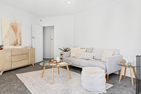 Photo of property in 10 Chedworth Avenue, Bishopdale, Christchurch, 8053