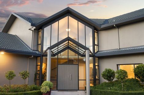 Photo of property in 70 Waicola Drive, Fitzherbert, Palmerston North, 4471