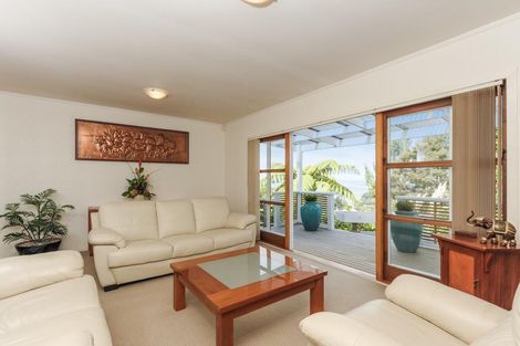 Photo of property in 33 Lookout Drive, Laingholm, Auckland, 0604