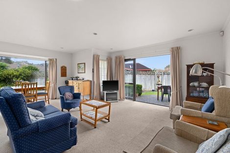 Photo of property in 3a Kingsgate Close, Havelock North, 4130