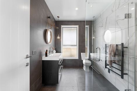 Photo of property in 36 Botanical Heights Drive, Waipahihi, Taupo, 3330