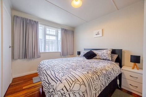 Photo of property in 700 Grove Road, Mayfair, Hastings, 4122