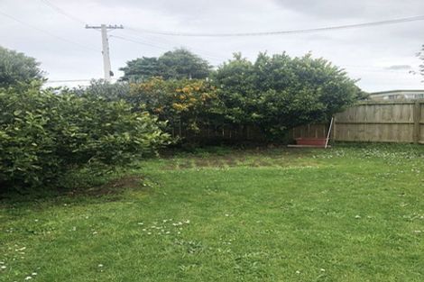 Photo of property in 1/13 Brouder Place, Hillpark, Auckland, 2102