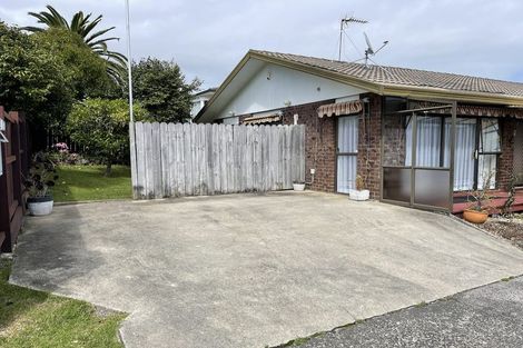 Photo of property in 1/123 Prince Regent Drive, Half Moon Bay, Auckland, 2012