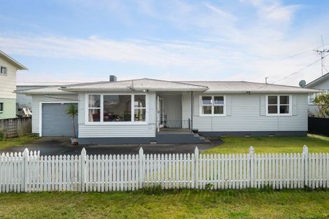 Photo of property in 6 Flora Street, Paeroa, 3600
