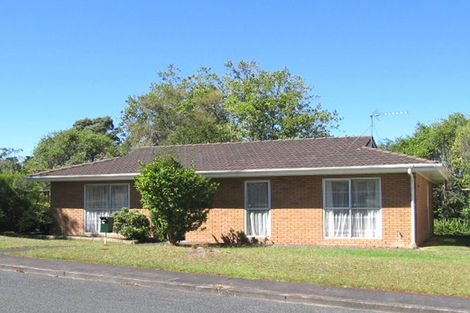 Photo of property in 36 St Catherine Crescent, West Harbour, Auckland, 0618