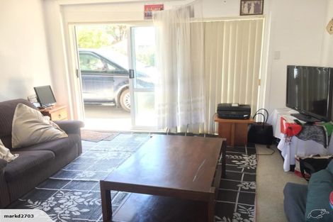 Photo of property in 23 Vanbrugh Place, Bucklands Beach, Auckland, 2014