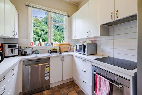 Photo of property in 74a Manor Place, Dunedin Central, Dunedin, 9016