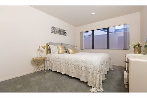 Photo of property in 480b Devonport Road, Tauranga South, Tauranga, 3112